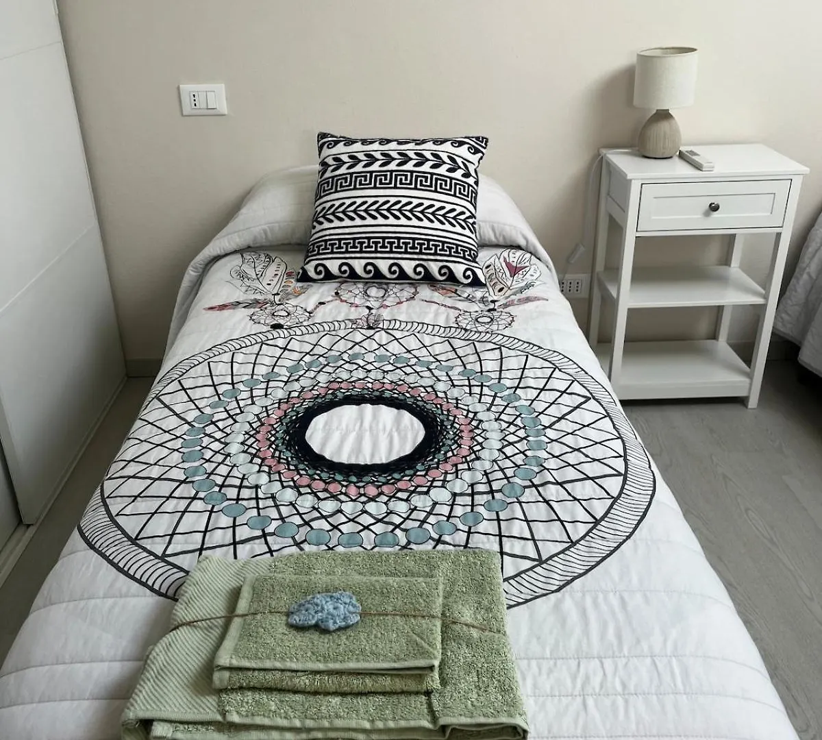 Stylish Beachside Escape In Marina Di Pietrasanta Holiday home